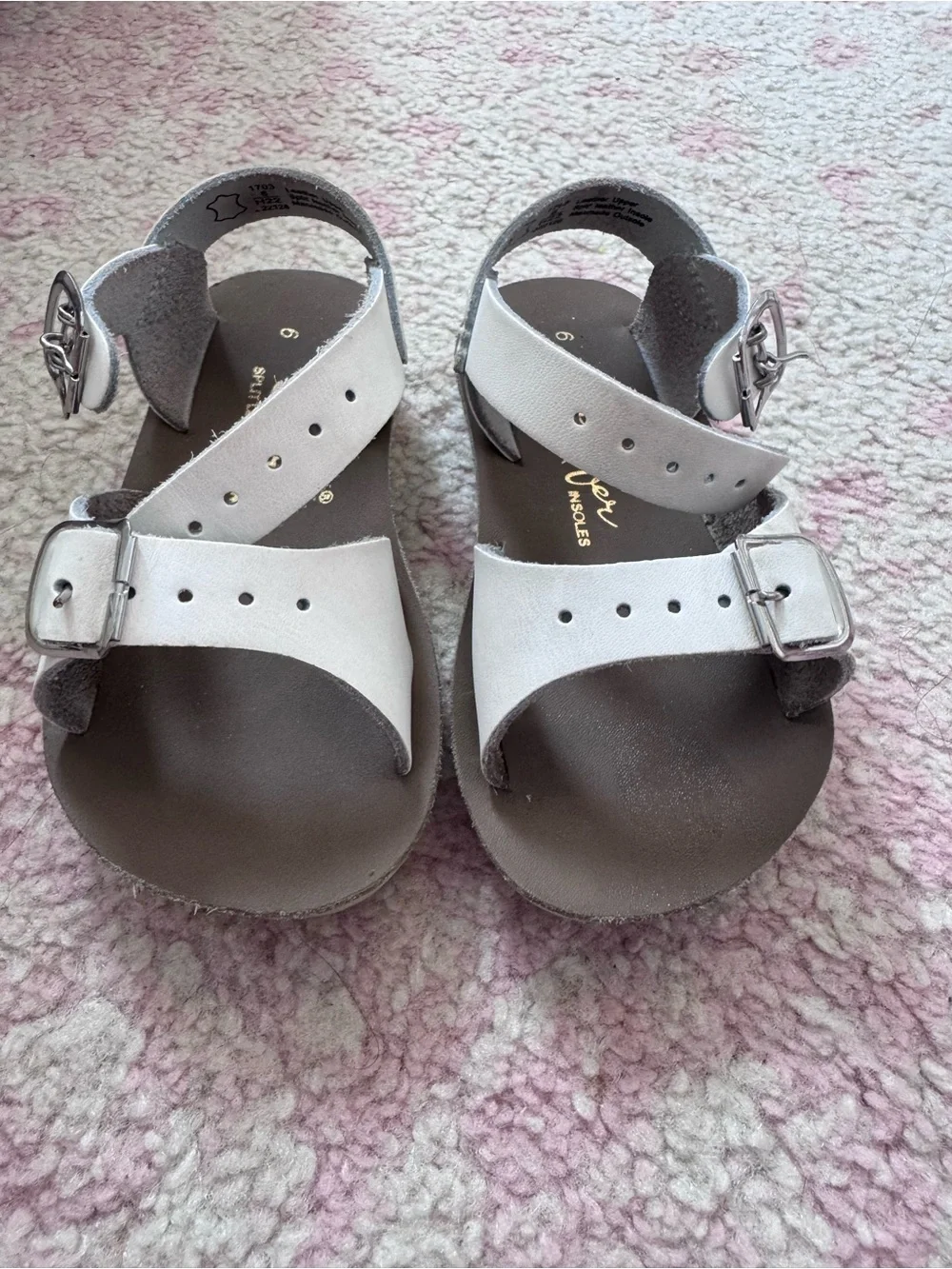 Kids White Leather Buckle Sandals